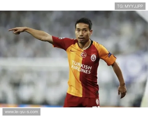 长友佑都：日本铁卫再展稳健防线风采