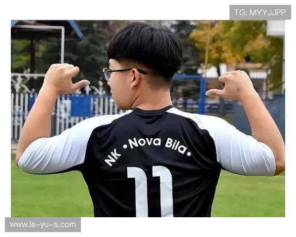 阿贾克斯青训新星崭露头角，引爆欧洲关注