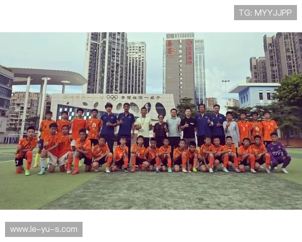 提升技能！足球青年球员训练计划助力未来明星成长