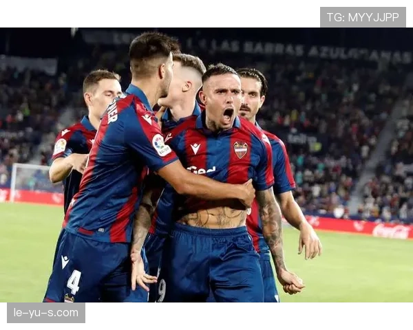 西甲转会窗口开启，多队激烈抢人，重磅球星成市场焦点