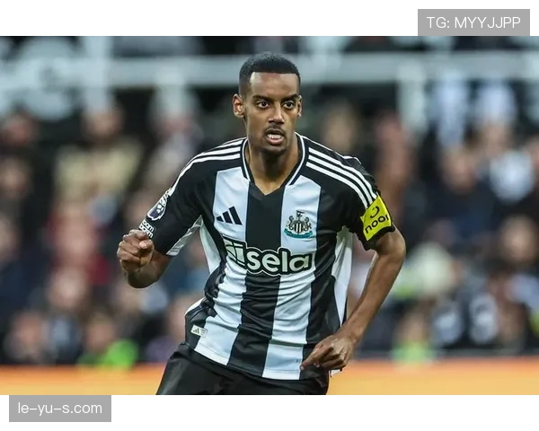 伊萨克从天才少年到纽卡核心的自我进化解析